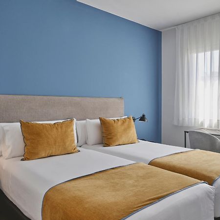 Tres Torres Atiram Hotel Barcelona Exterior foto